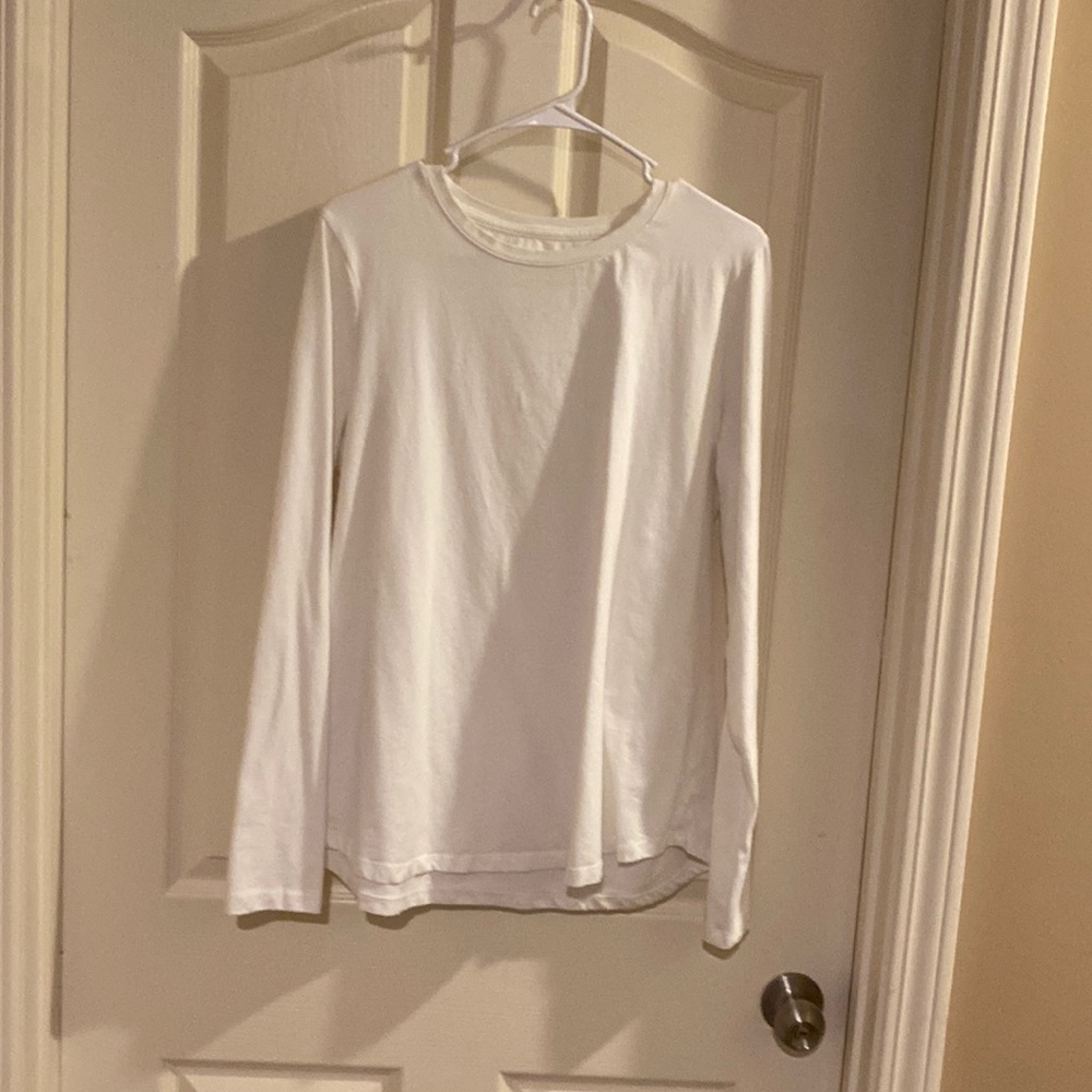 New Directions long sleeve tee. Cream Xarge. 95% cotton 5% spandex